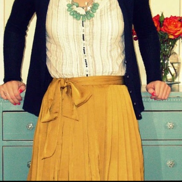 GAP Dresses & Skirts - Gap Pleated Mustard Yellow Circle Skirt